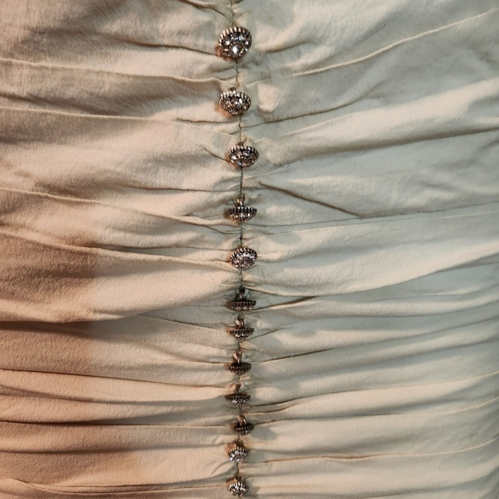 Super cute!! Zara Cream Ruched Pencil Mini Skirt with Jeweled Buttons Large - Picture 4 of 5